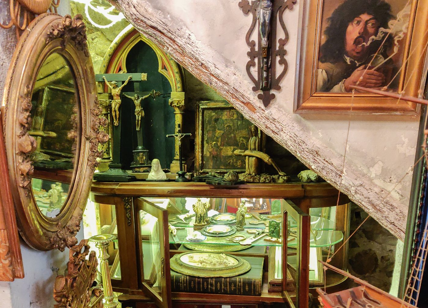 Boutique Relics Antiquités à Cannes, photo 5